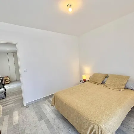 Apartment 2 Pieces Avec Terrasse Proche Plages Et Parking A Ajaccio - Fr-1-61-650